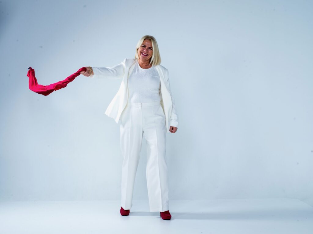 Eli Gjesdal - Get in touch